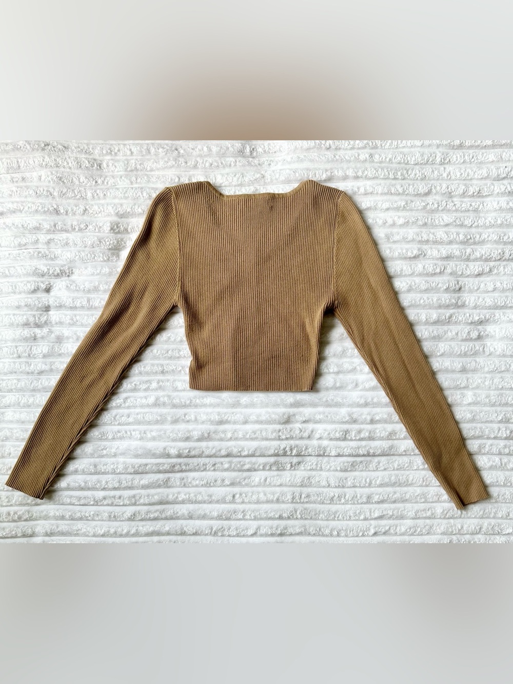 Love Tree Ribbed Henley Long-Sleeve Crop Top — Tan - Picture 2 of 3